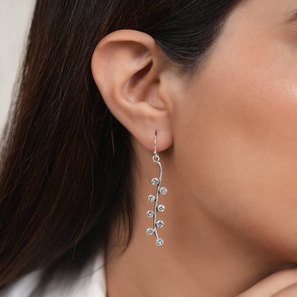 Wave Silver Drop Earrings : SSE937
