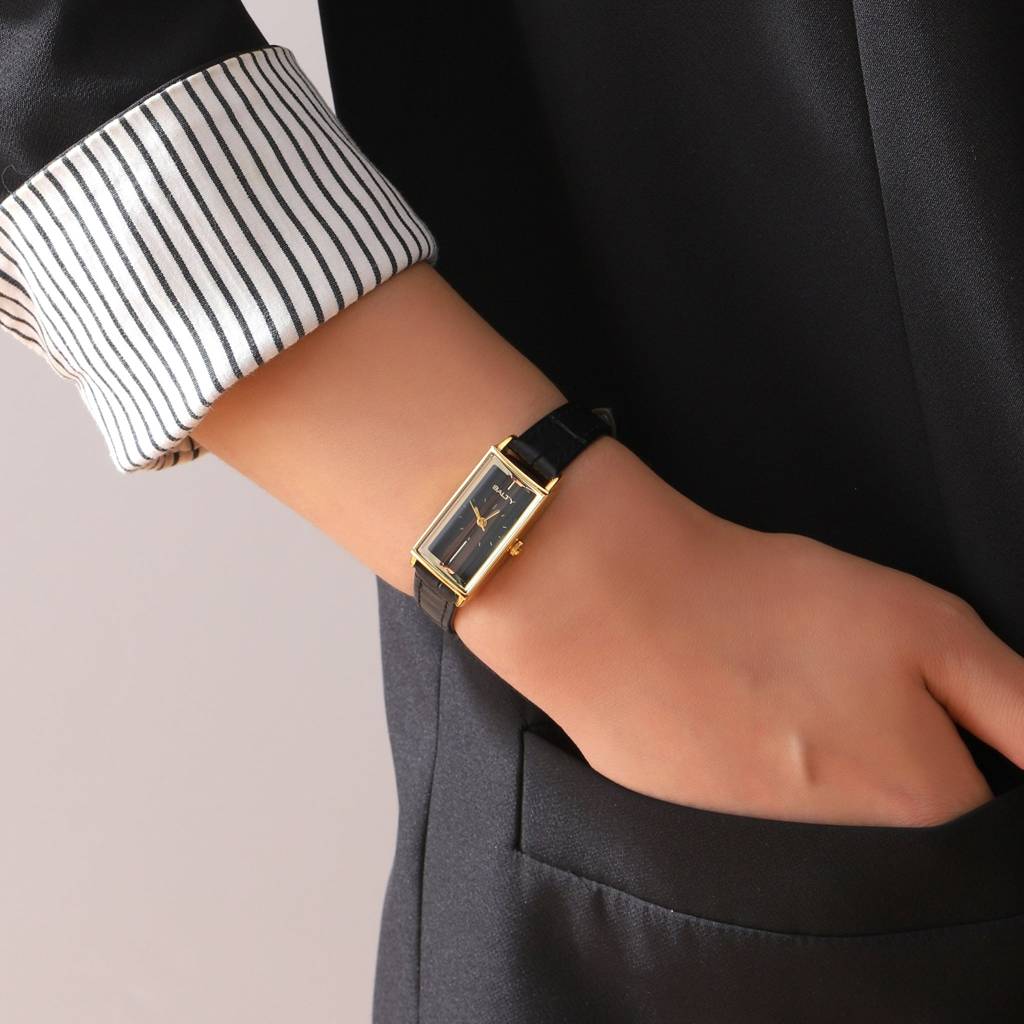 Water Resistant Leather Strap Watch : WT-S-0033-BK-BK