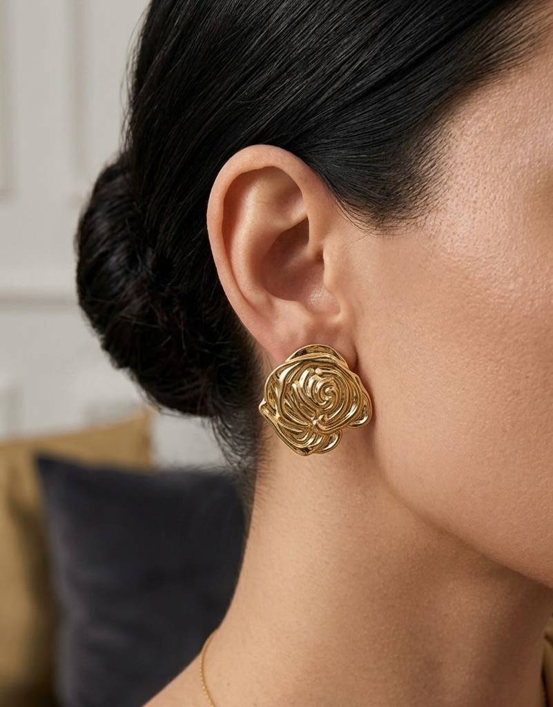 18K Gold Coated Rosa Sculptures : BEG006