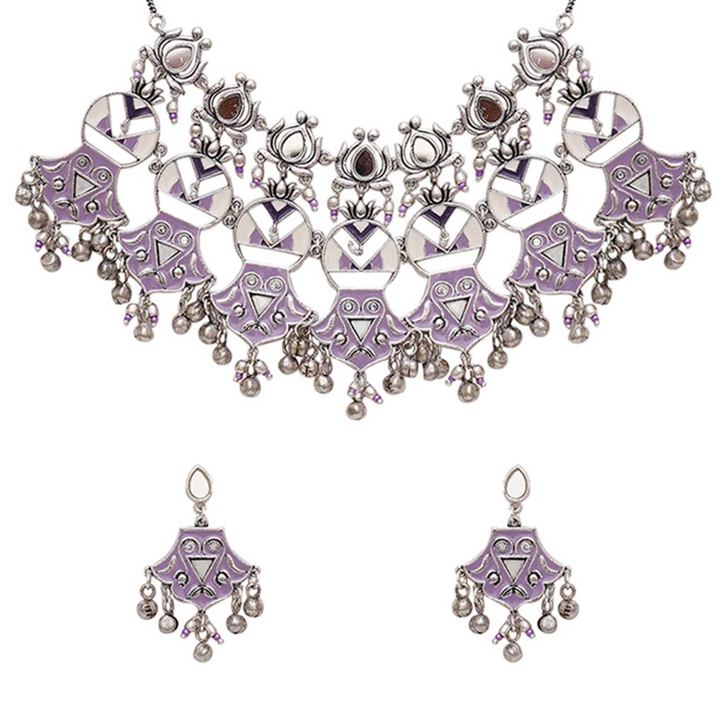 Festive Hues Faux Pearls Adorned Mirrored Brass Oxidised Silver Plated Jewellery Set : 8905124466324