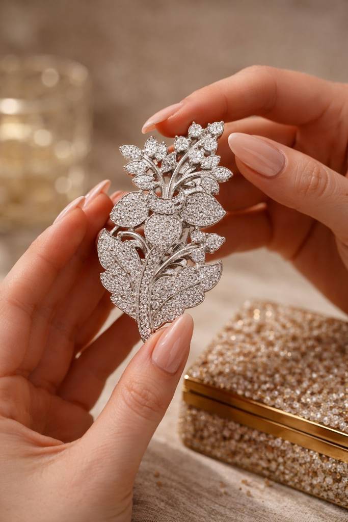 Diamond Studded Intricate Floral Unisex Brooch For Men And Women : 900017