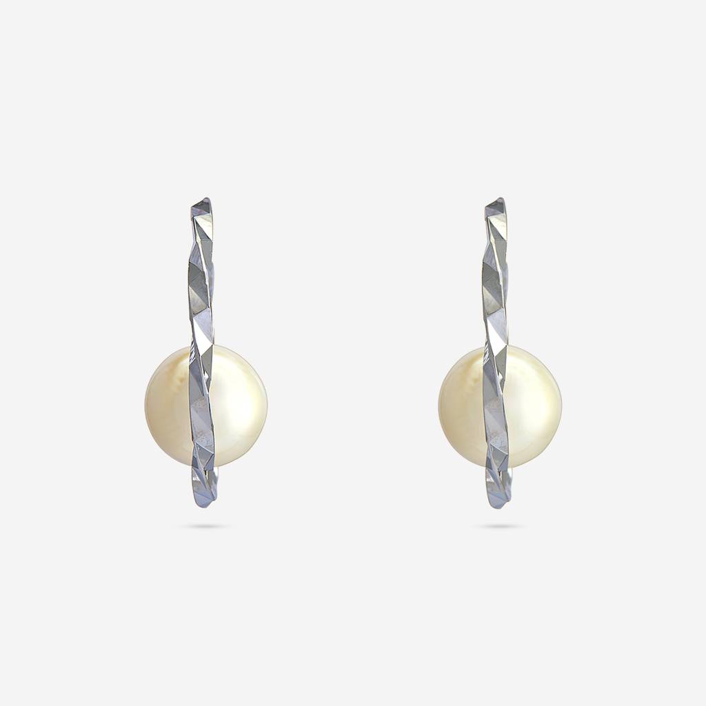 Cream Rhodium - Plated Casual Wear Trendy Earring - 446600 : 446600