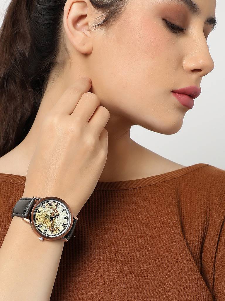 Brown Analogue Watch : HSWC1051