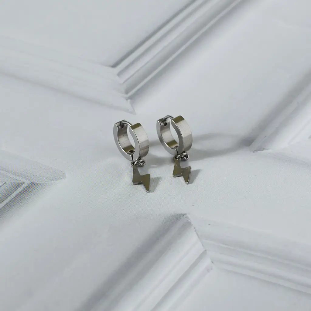Thunderstorm Earrings Silver : ME2C0232