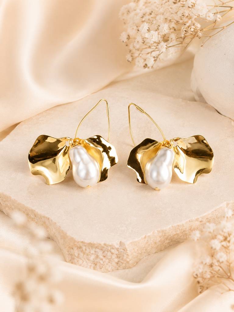 Baroque Pearl Gold Leaf Earrings : AN-LJ-GO-0070-DE