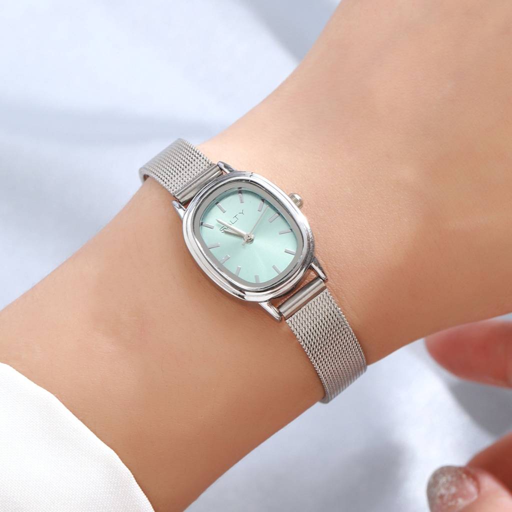 Oval Dial Watch For Women : WT-S-0008-S-BU
