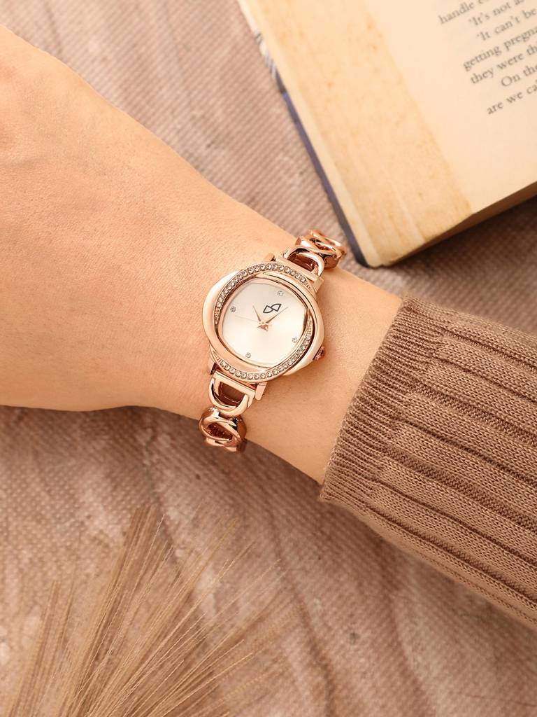 The Luraith-Gem Round Watch : HSWC1433