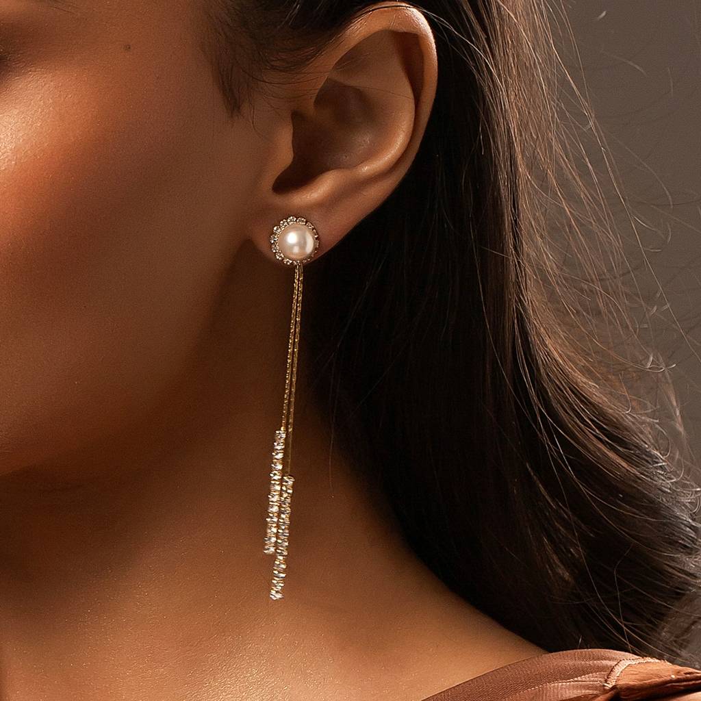 Korean Bling Pearl Gleam Tassel Earrings : 8905124563603
