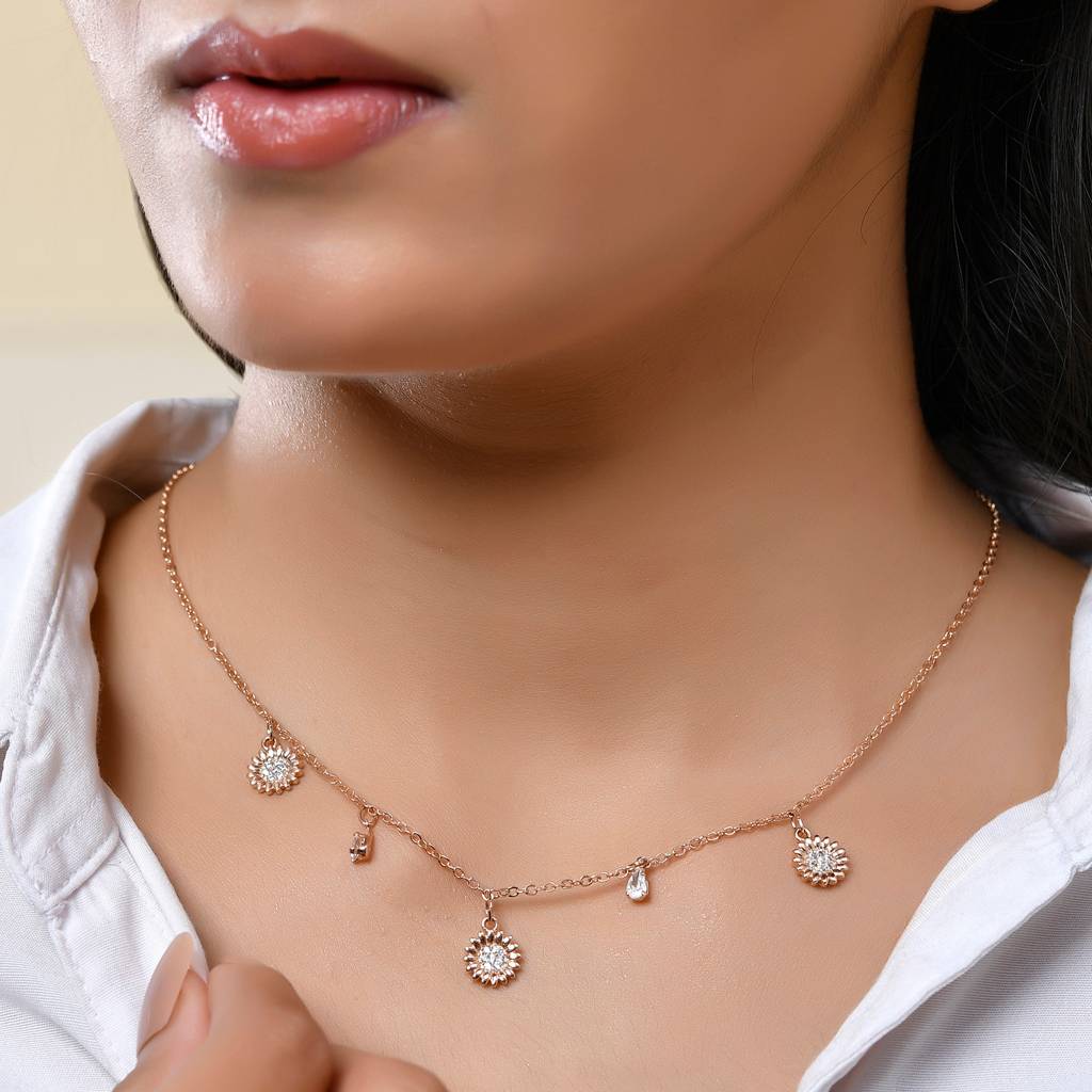 Sparkling Elegance Wildflower Charm Rose Gold Necklace : 8905124552775