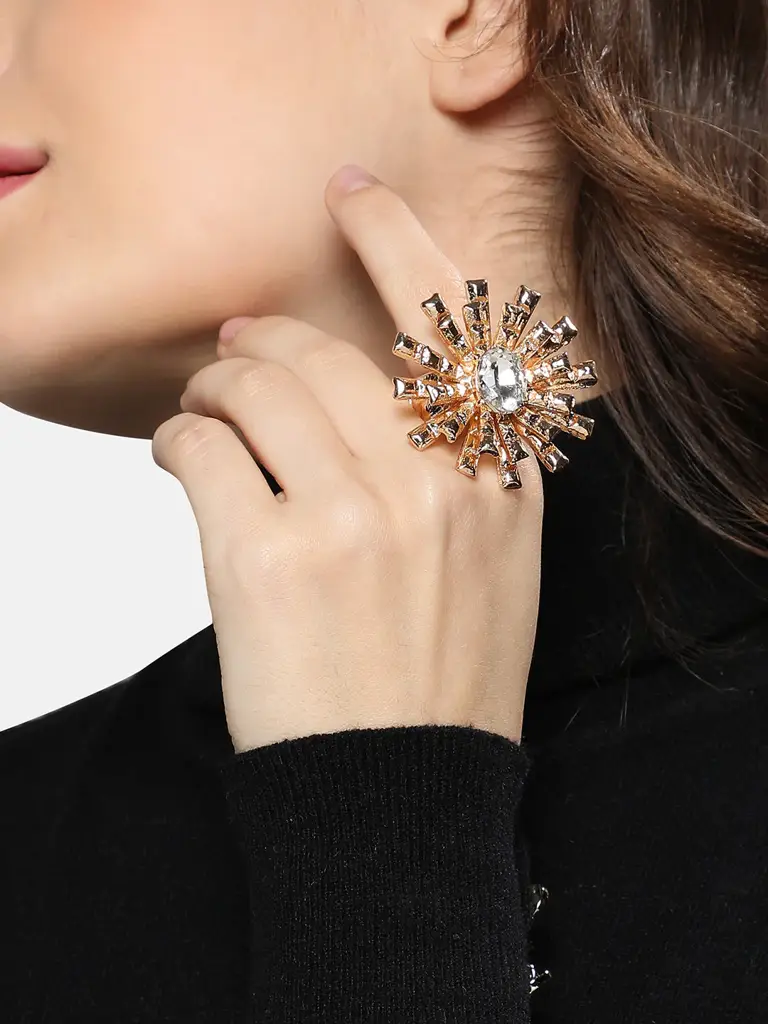 Bidisha-Women'S Crystal Bud Flower Statement Ring : SOHIRG8574