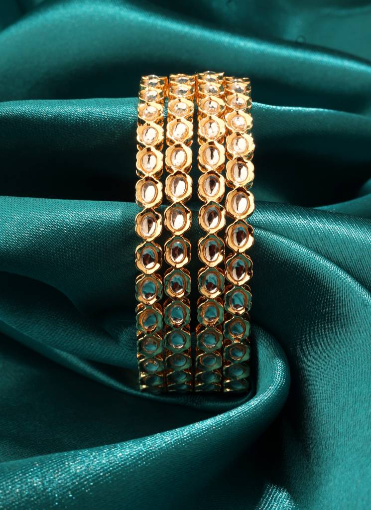 Lavish Round Shape White Kundan Stone Gold Plated Set Of 4 Bangle Set For Women And Girls : 6BG257_GOLD_210