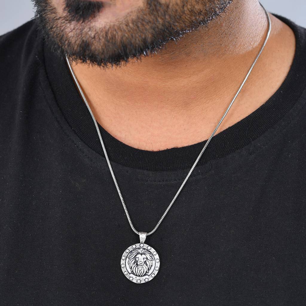 Statement Silver Roar Mens Pendant : 8905124565638