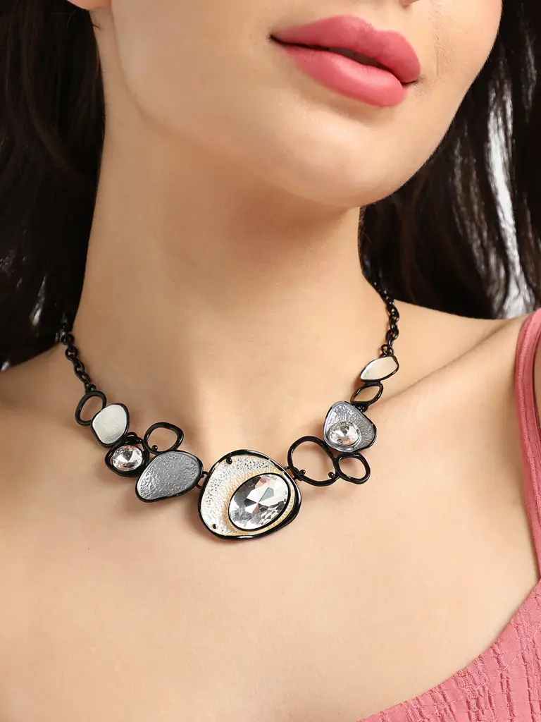 Mayte-Women'S Gold & Silver Metallic Dented Stone Necklace : SOHINC9922