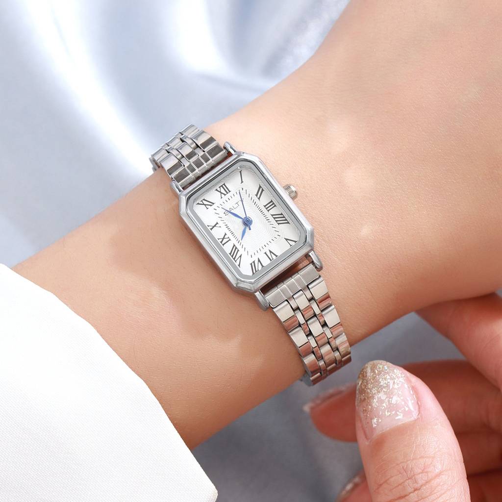 White Dial Silver Quartz Watch For Women : WT-S-0001-S-WH