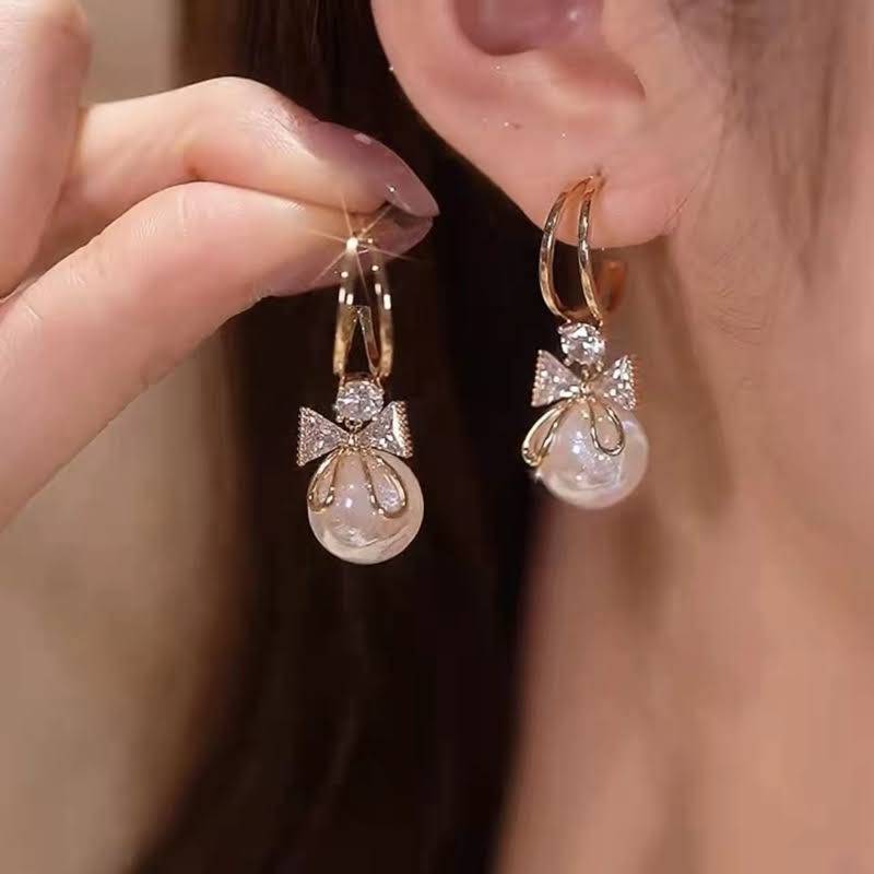 Moonlit Glow Earrings : ES12243