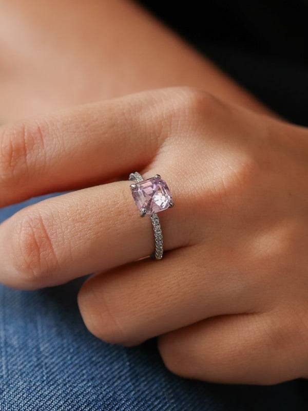 Pink Laura Ring : R-D-4-0