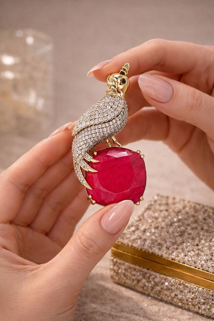Antique Gold Finish Diamond Royal Bird Unisex Brooch : 900001