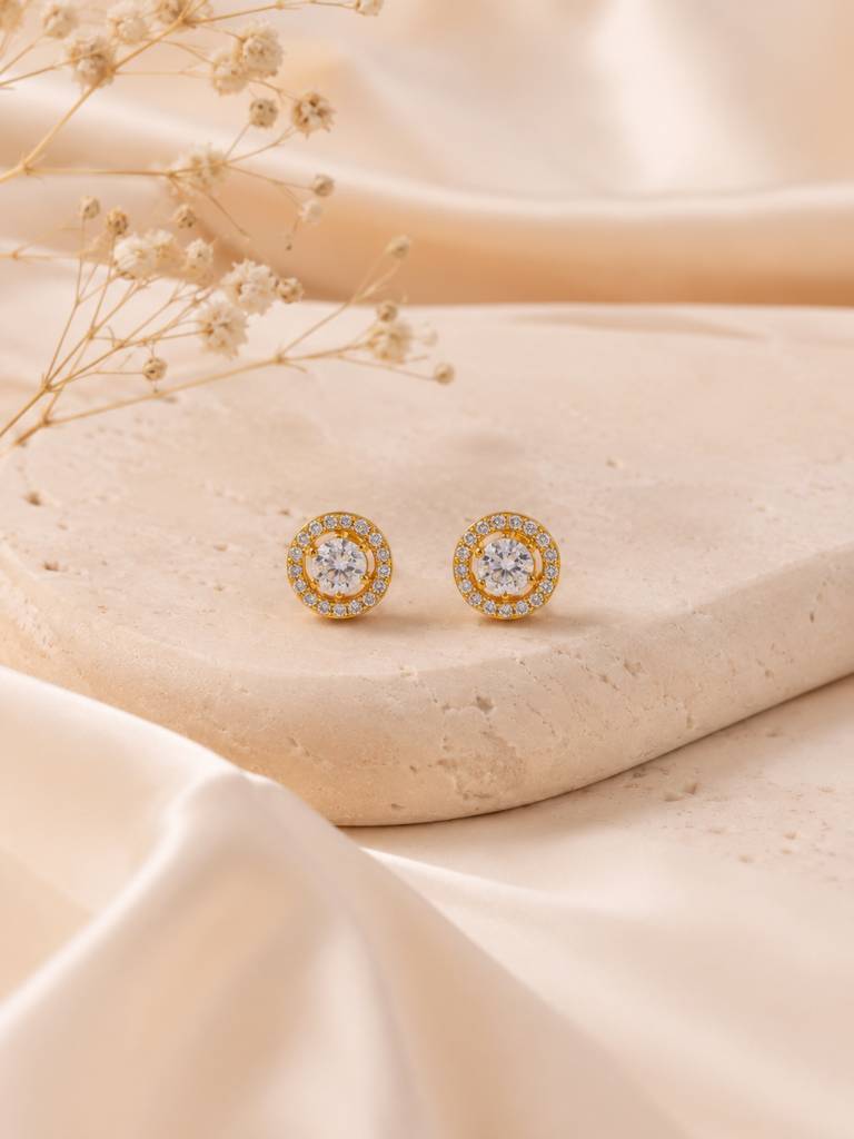 Tarnish-Resistant Halo Crystal Stud Earrings In 18K Gold Plating : AN-VM-GO-0141-DE