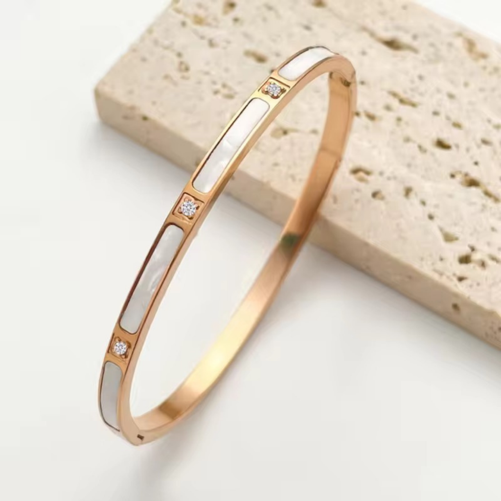 Moonlit Mother Of Pearl Bracelet : RB28
