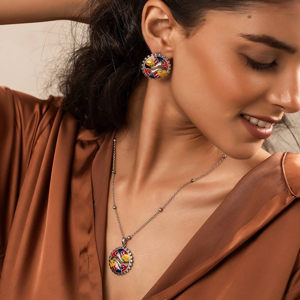 Madhubani Madhur Matsya Oxidised Enamel Pendant Set : 8905124560824