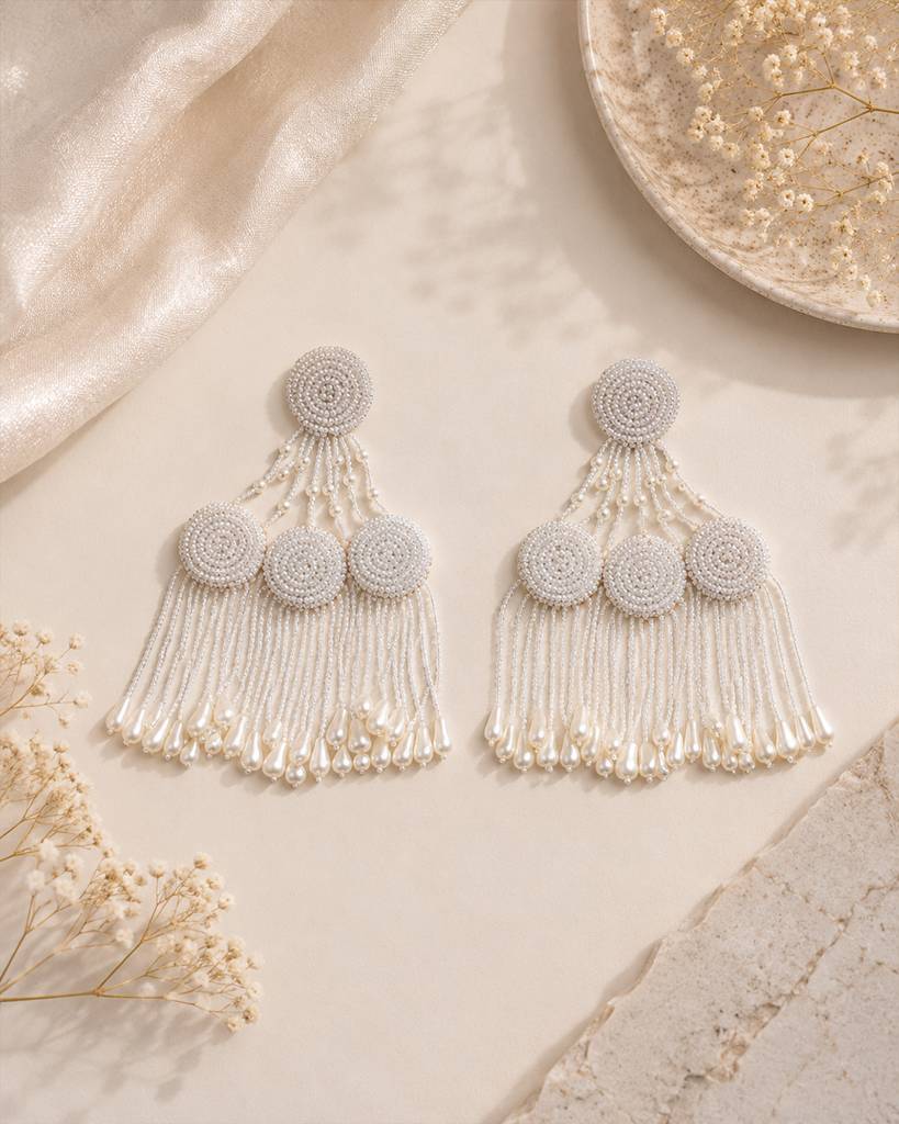 White Dangler Handmade Stylish Unique Traditional Earring : ERTWD89