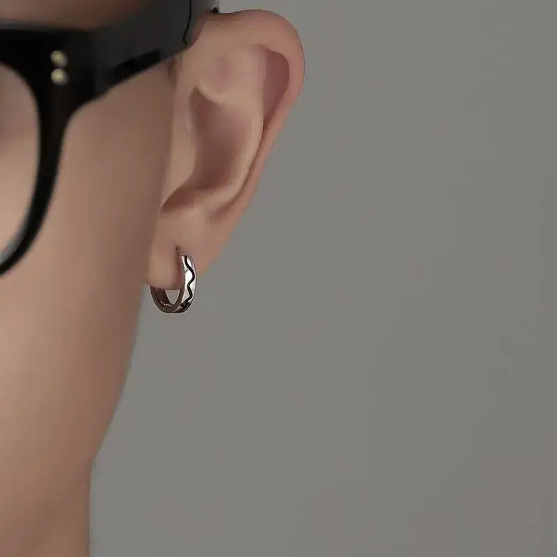 Vervain Silver Hoop : ME2C0248