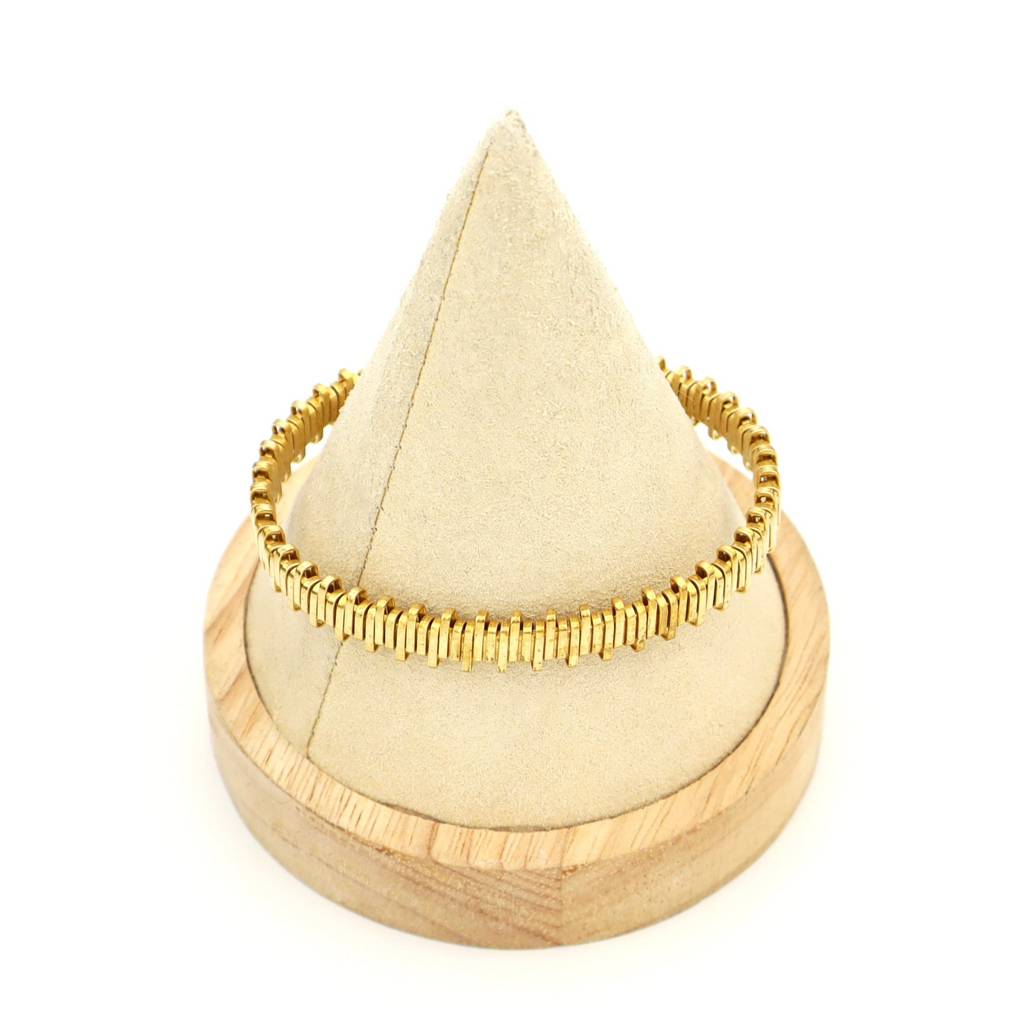 Spikey Golden Cuff Bracelet : MB1S1001-G