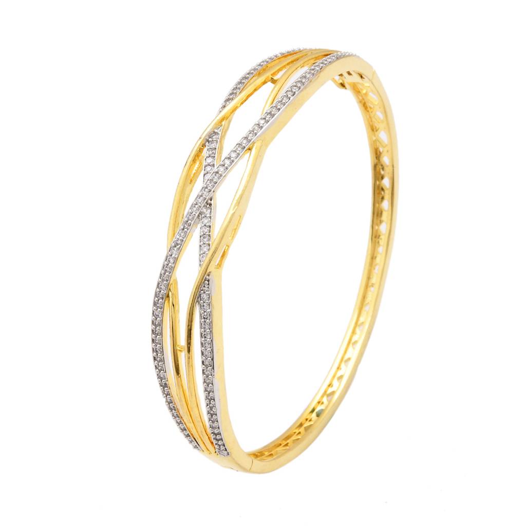 Dazzling Gold-Plated American Diamond Bracelet : 8905124539639
