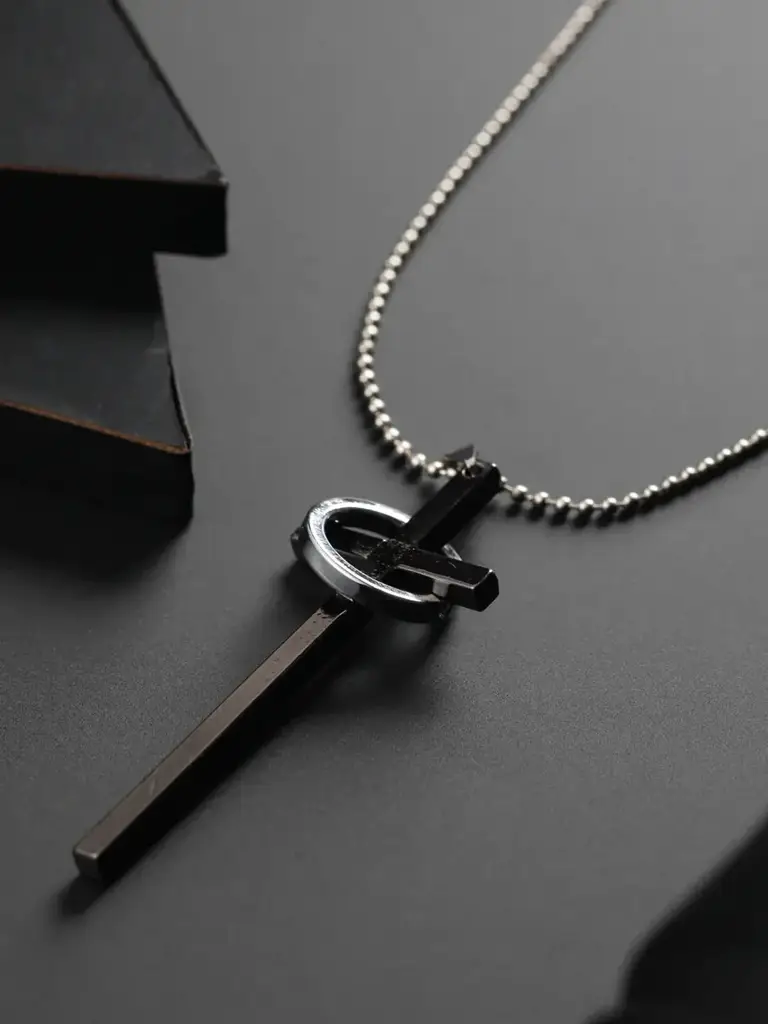 Redeemer Cross Silver Chain : MN1S0014