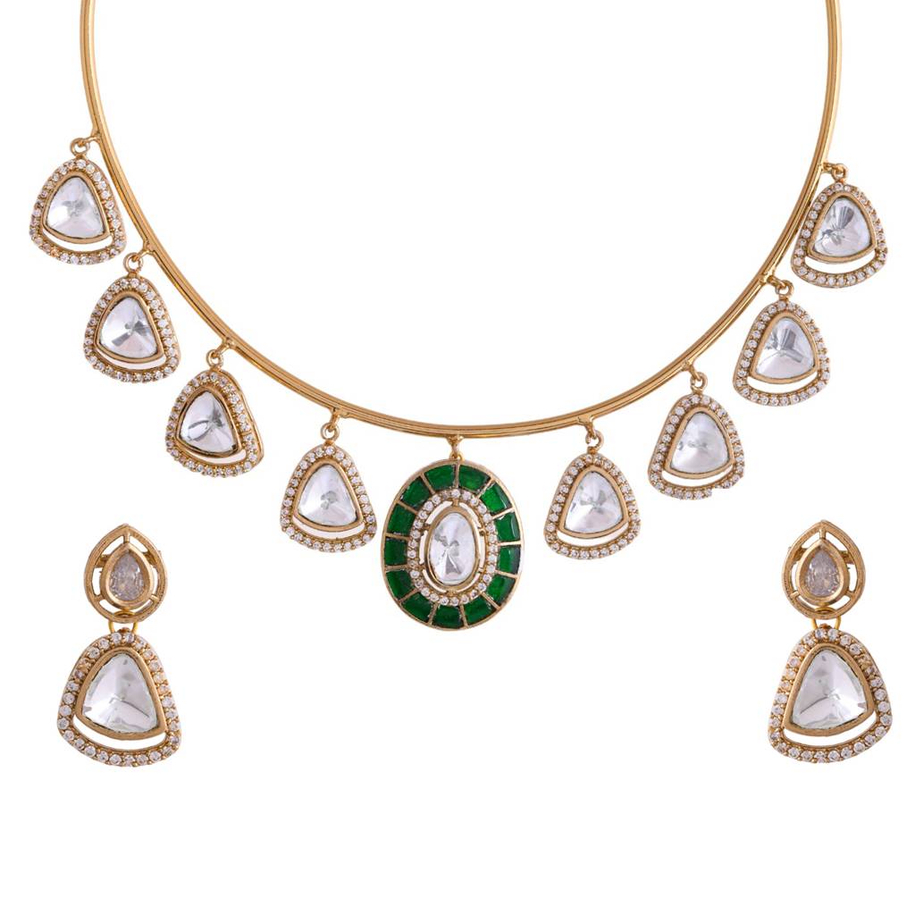 Hasli Regal Radiance Green Kundan Embellished Golden Necklace Set : 8905124535464