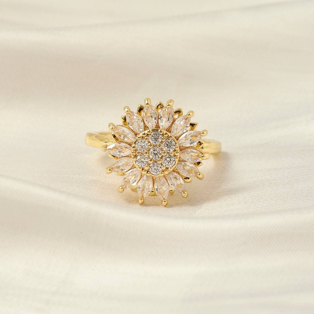 Amaryllis Spinner Floral Ring : RS13808-G