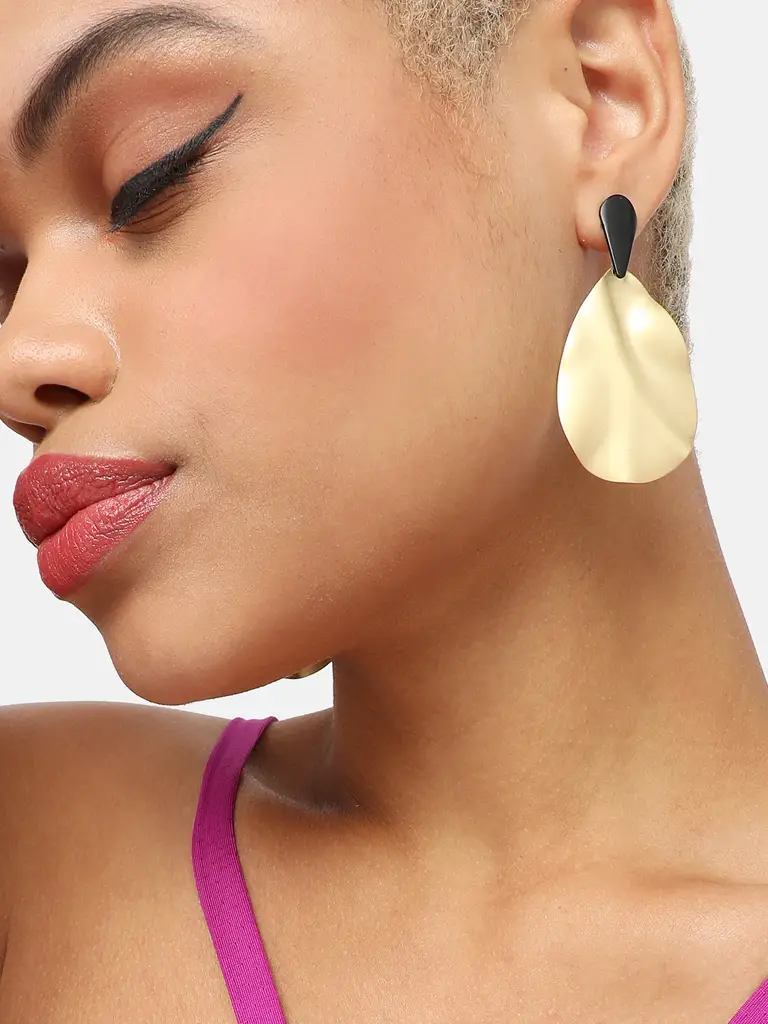 Malinda-Silver Plated Party Designer Drop Earring For Women : SOHEAR6721