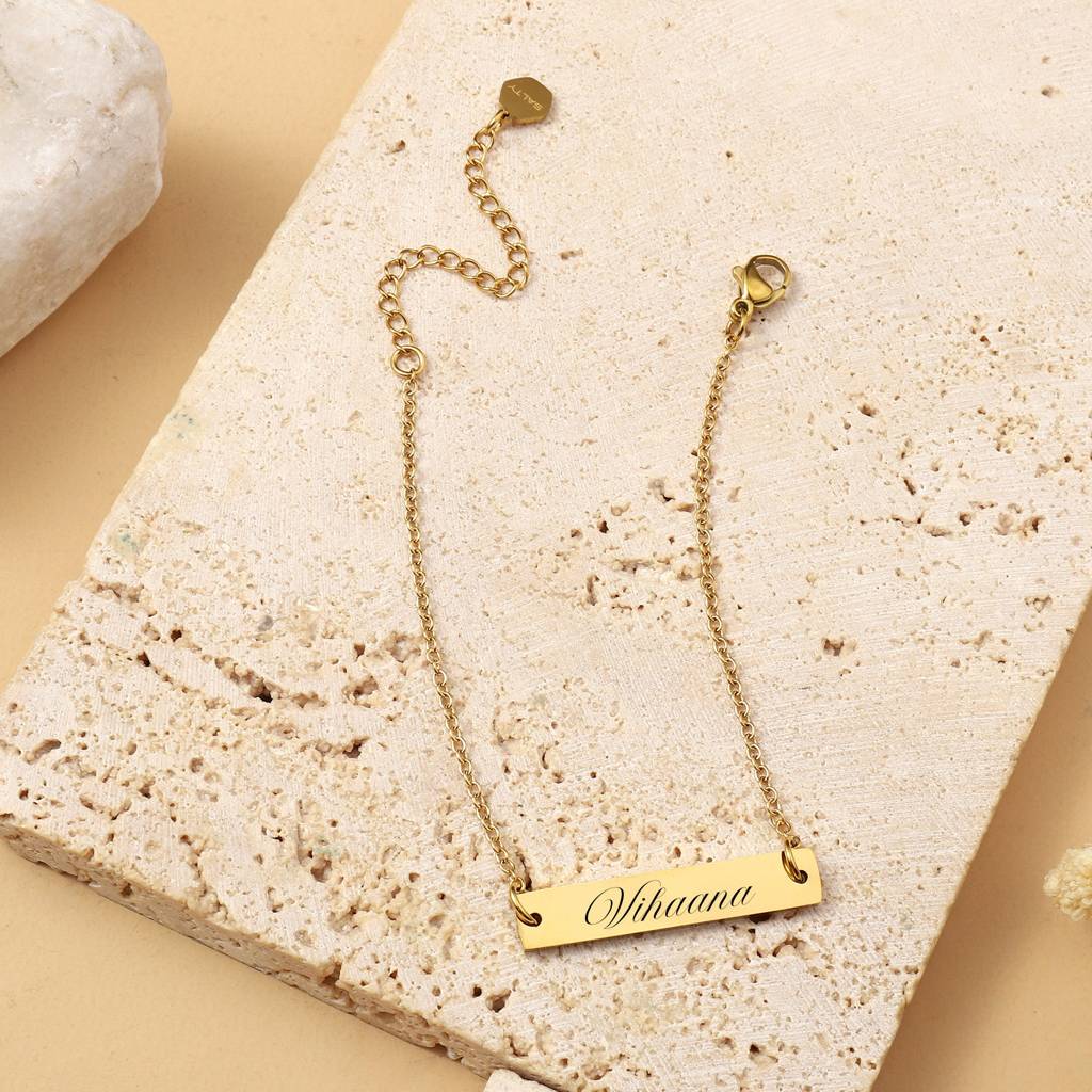 Golden Personalised Chic Bracelet : BS14207-G