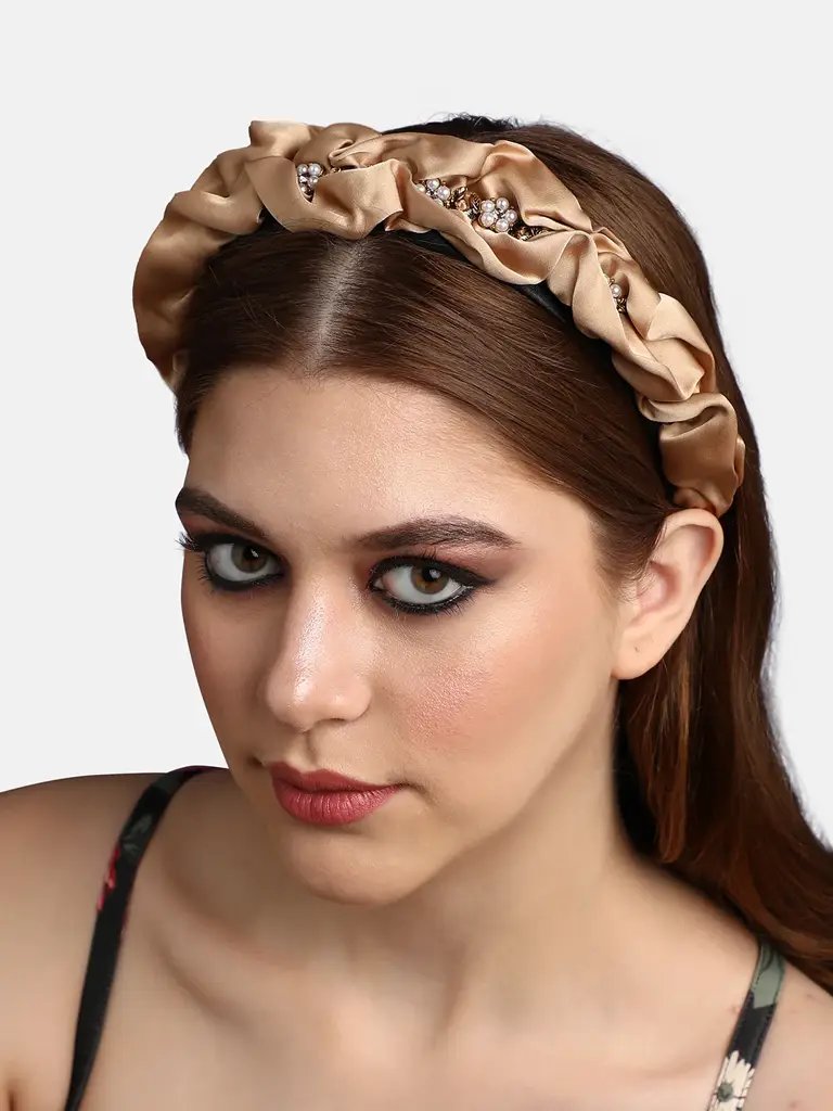 Nisha-Trendy Twist: Sohi'S Fabric Hairband : SOHIBD9207