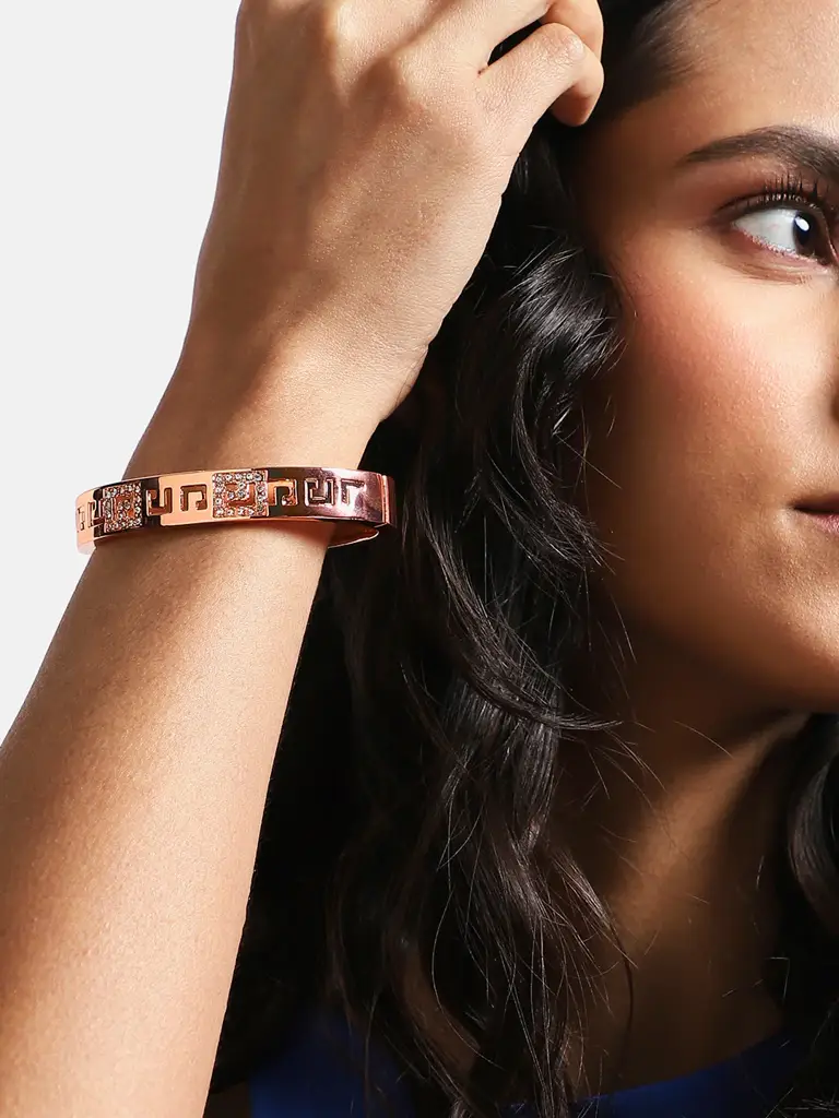 Genevieve-Sohi Gold-Plated Bangle-Style Bracelet : SOHIBR8104