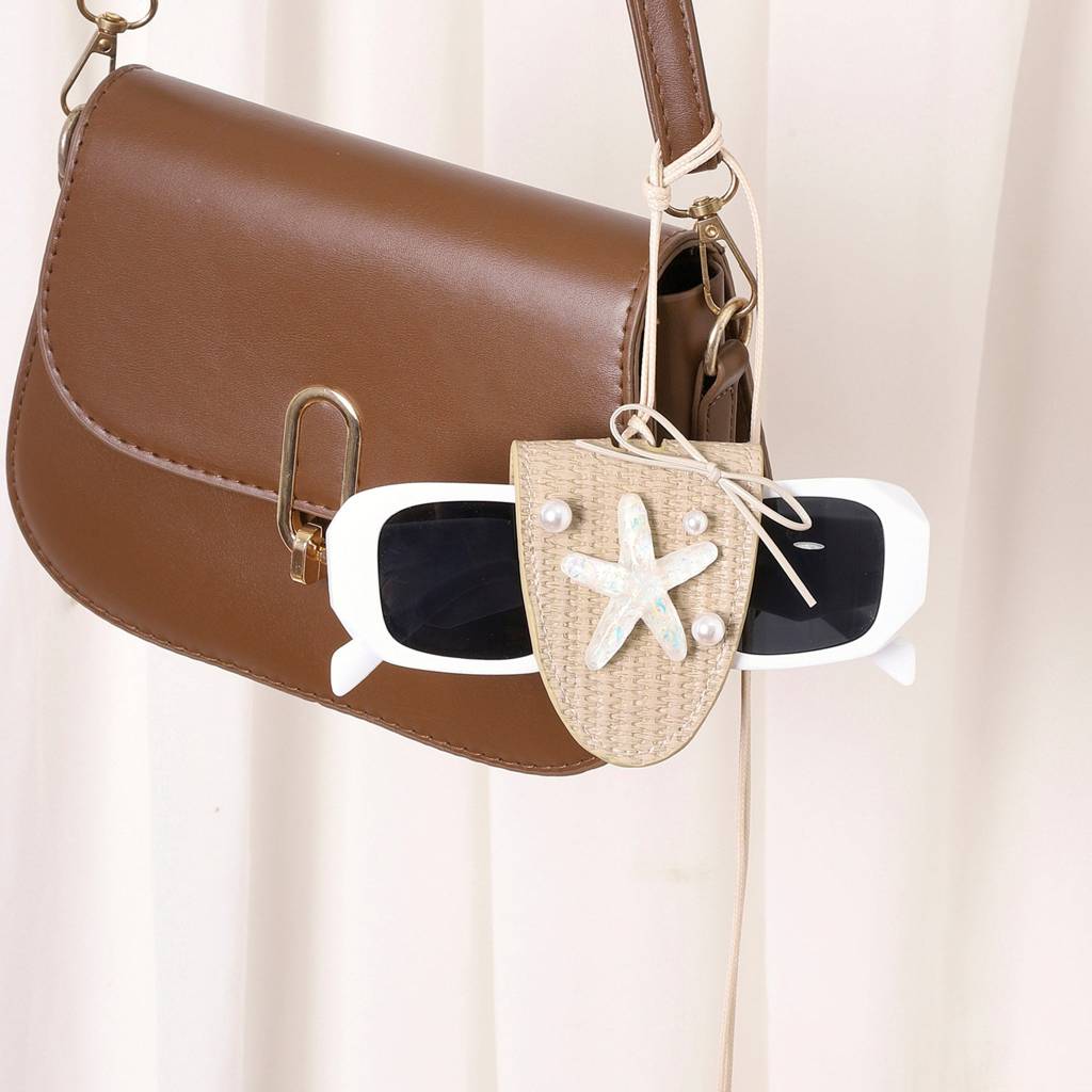 Vacation Ready Sunglass And Scarf Holder Bag Charm : C-BG-0076-BE-WH