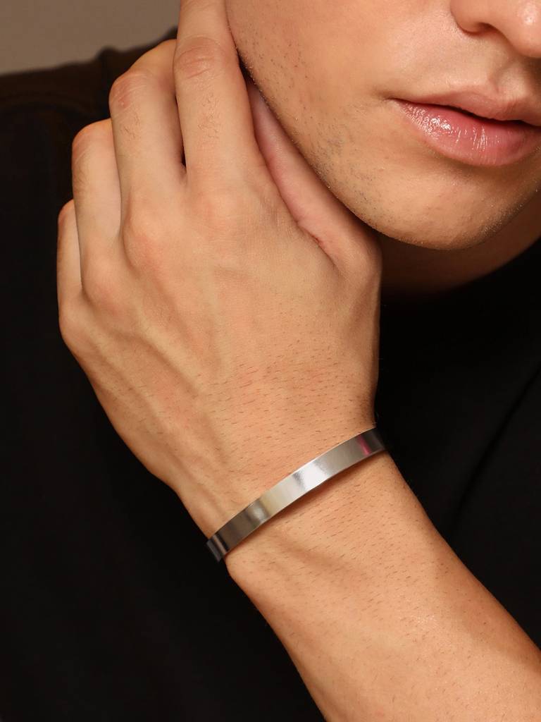 Men'S The Minimal Cuff Bracelet - Metallic Silver : FABR1122