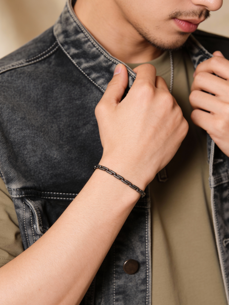 Grim Link Bracelet : Z-MN-BR-02
