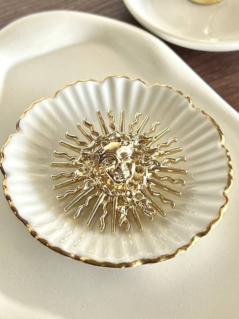 Sun Charm Horoscope Statement Brooch : CF_BROOCH_SUN_CHARM_HOROSCOPE