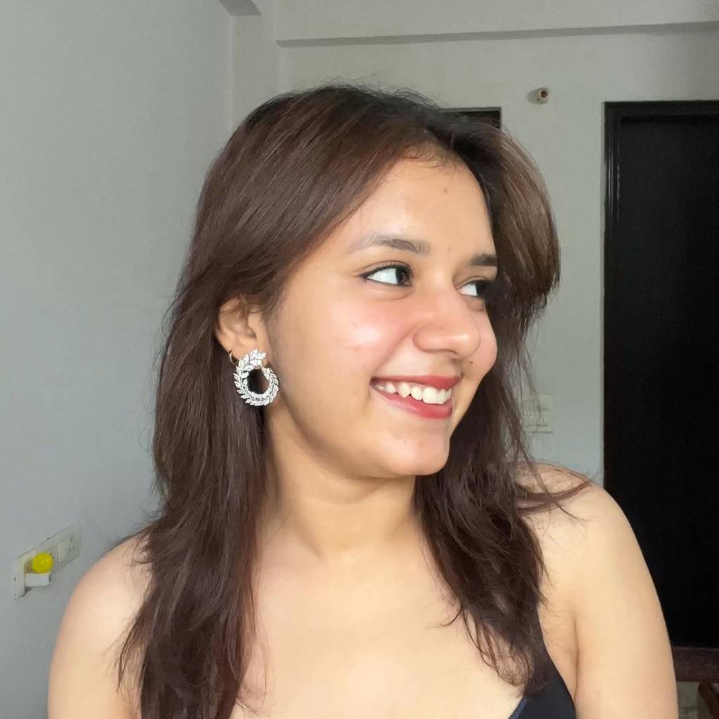 Floral Silver Earrings : ES021-FloralSilverEarrings