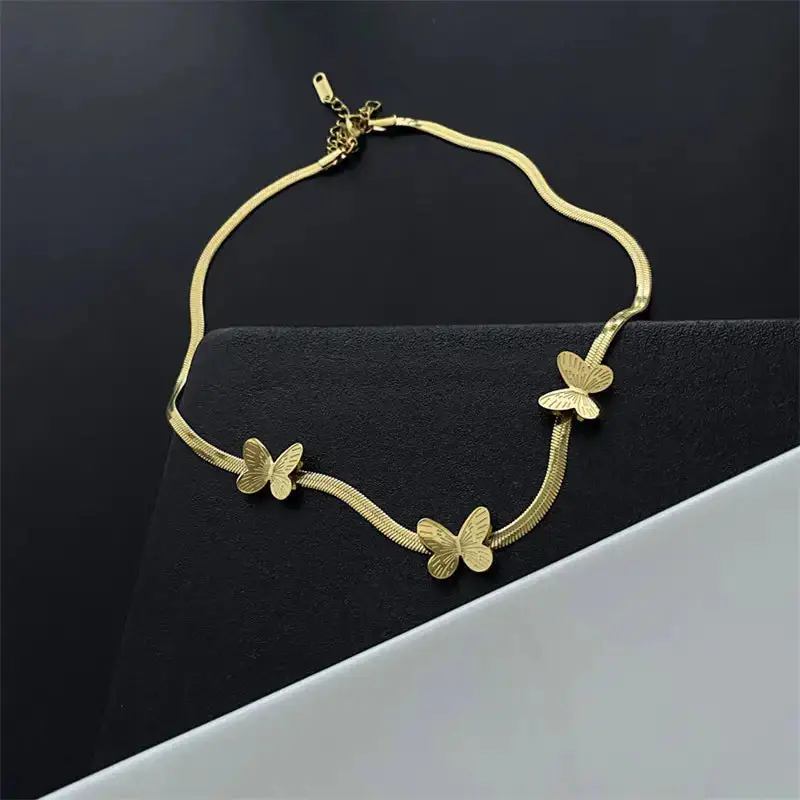 Butterflys Gaze Choker : NS12029