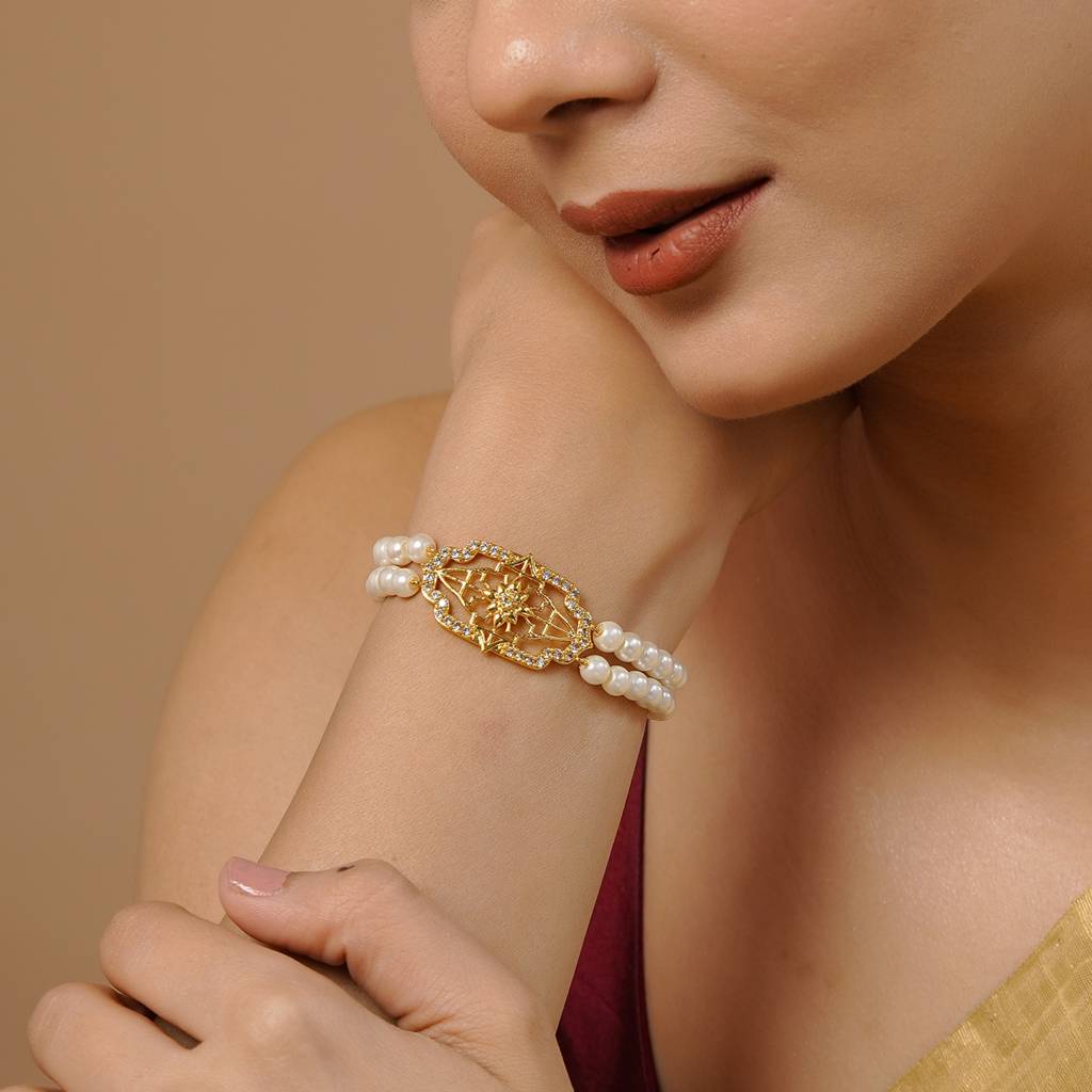 Noor Goldveil Double-Strand Pearl Bracelet : 8905124587760