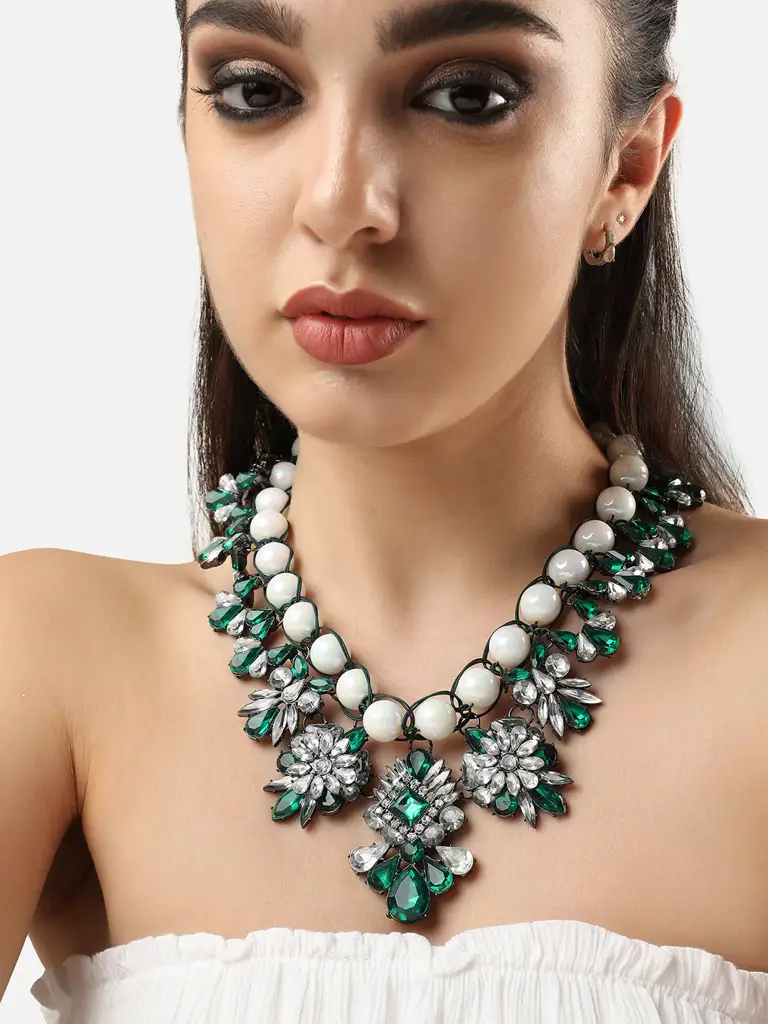 Tori-Green Stone Chrome Plated Necklace : SOHNCK3531