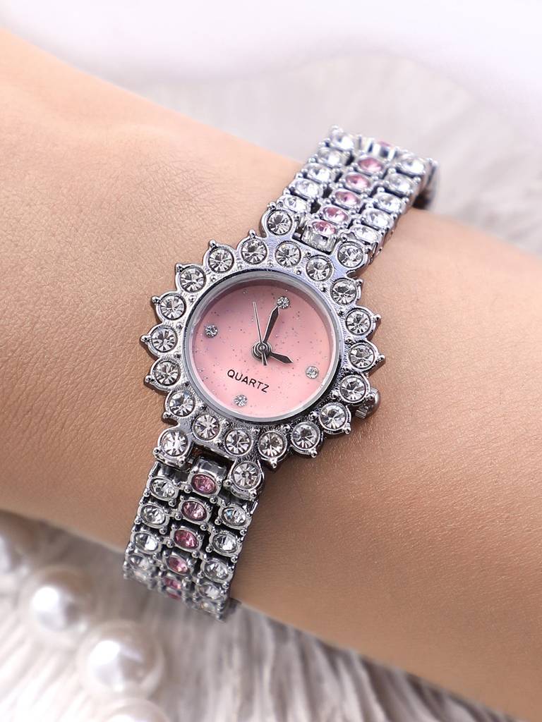 Embellished Round Watch : HSWC1120