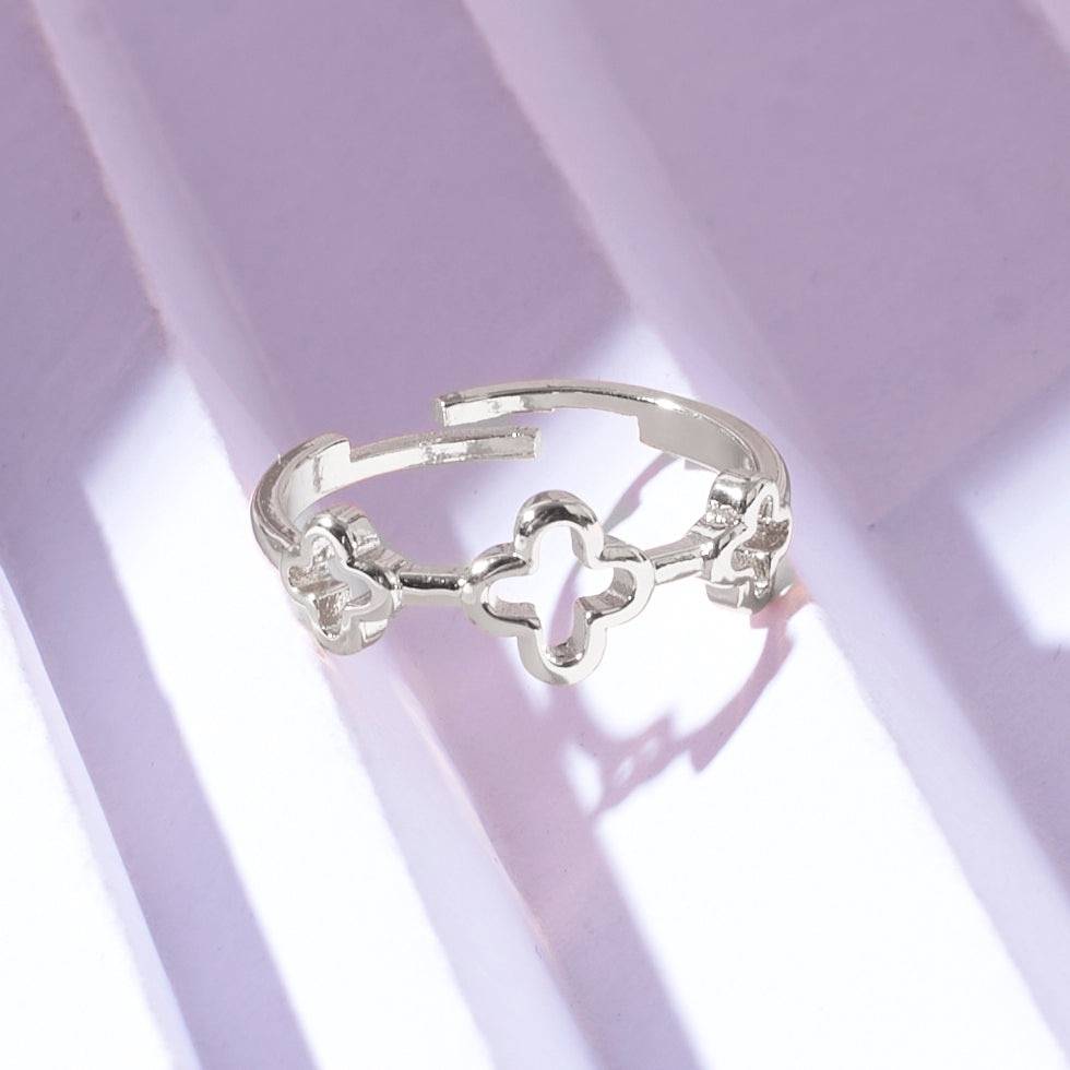 Mini Clover Silver Ring : RS14452-S