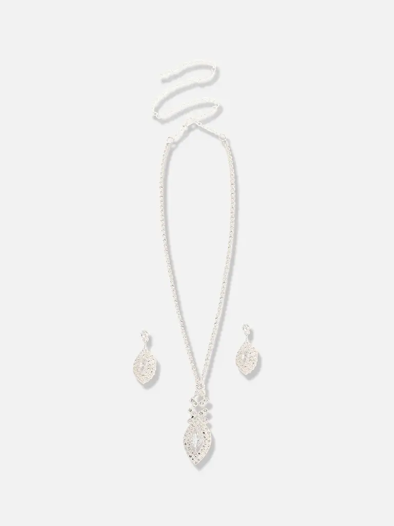 Soraya-Silver Plated Designer Party Necklace And Earring Set For Women : SOHNCK3479