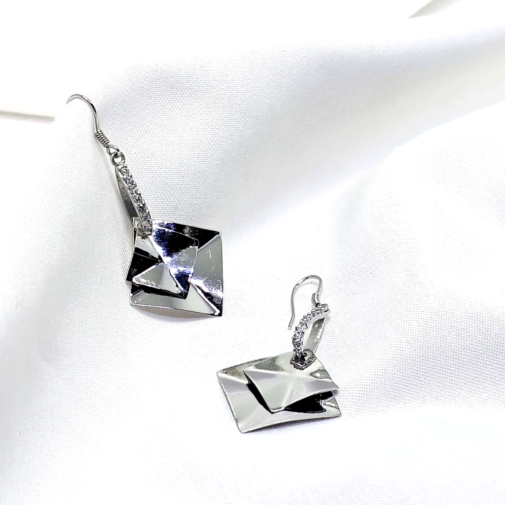 Modern Classic 925 Silver Earring : LER-120017