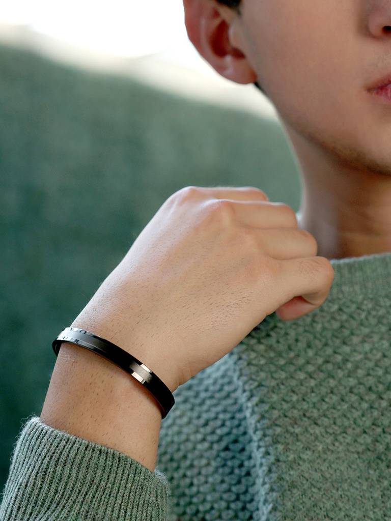 Men'S The Trough Bangle Bracelet - Onyx Black : FABR1311