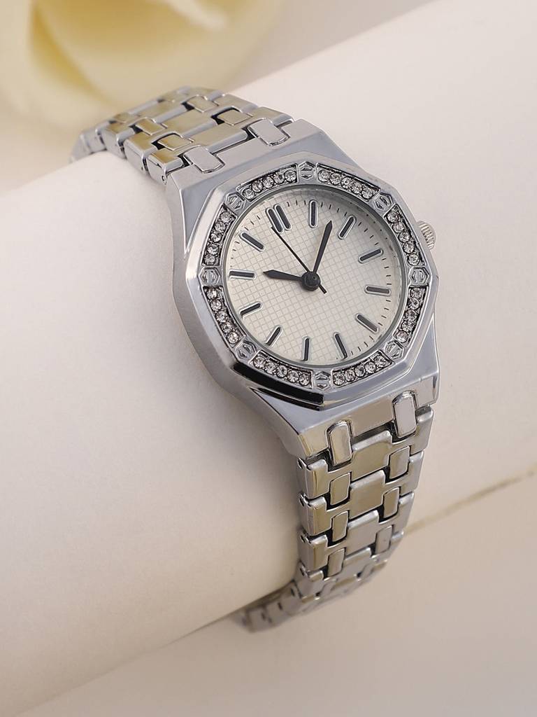 The Aetheria Cushion Watch : HSWC1338