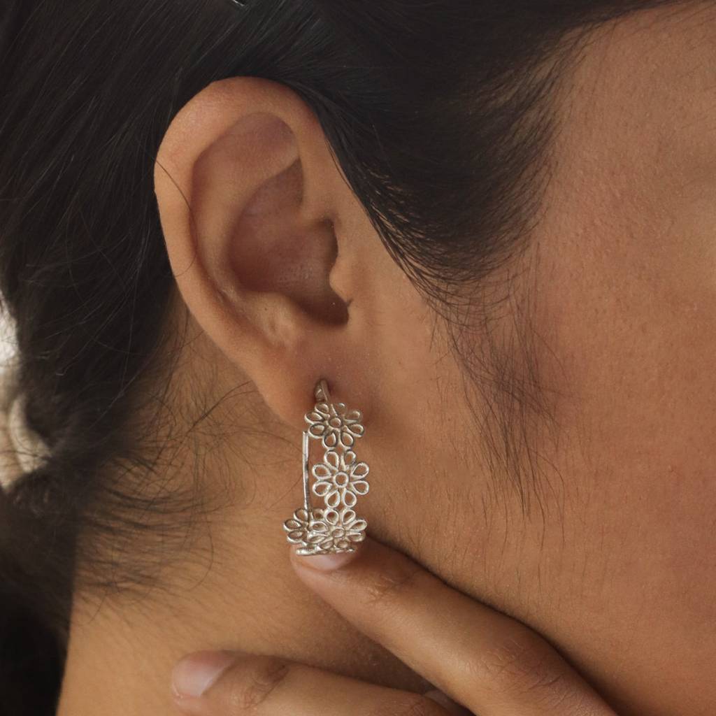 Filigree Silver Hoops (Flower) : 47500183